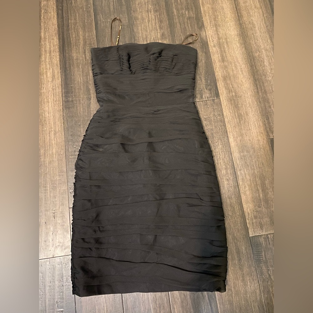 Monique Lhuillier black dress size 0